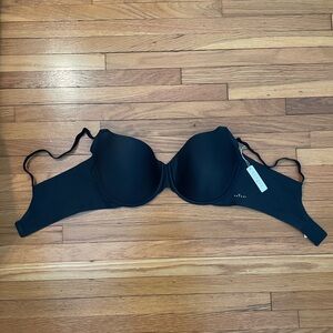 NWT Reveal Black Bra